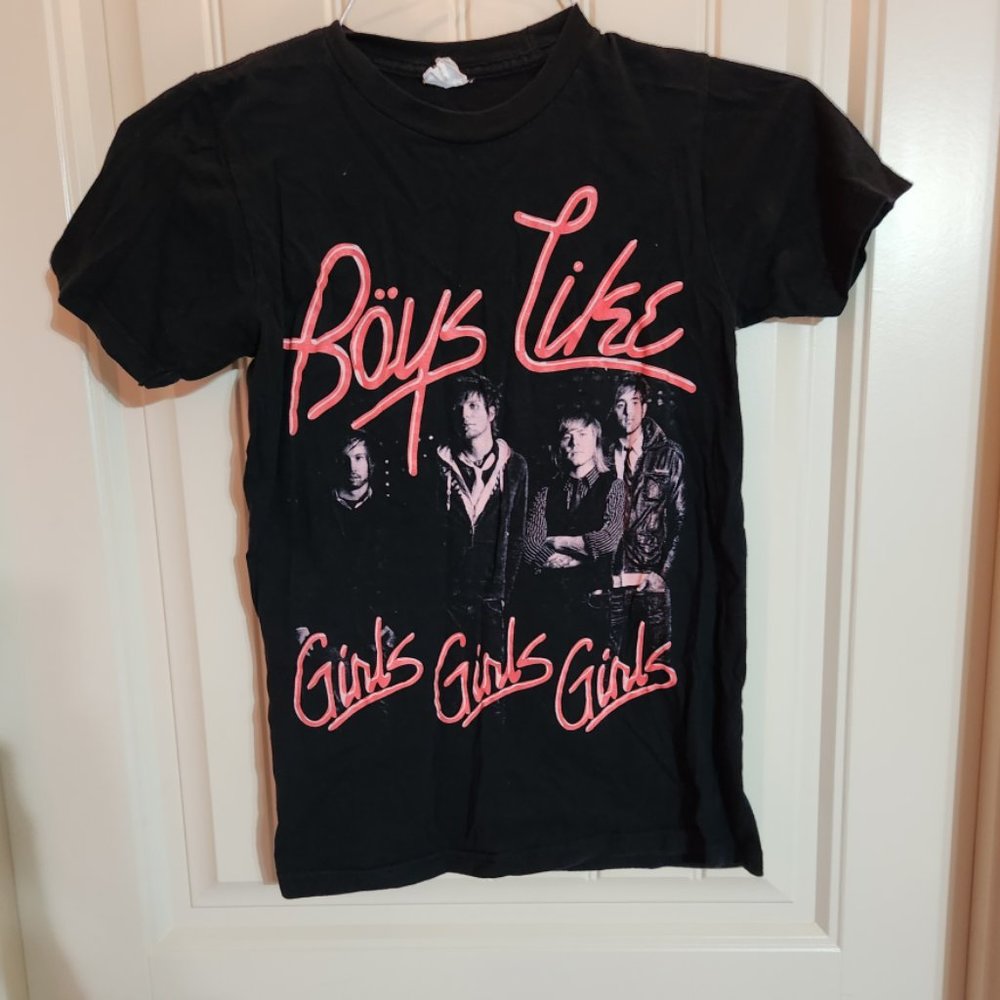 Vintage Y2K Boys Like Girls Shirt Emo
